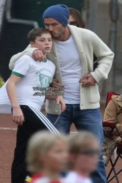 David Beckham : papa-poule...