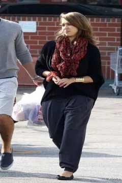 Jessica Alba se trouve trop grosse?