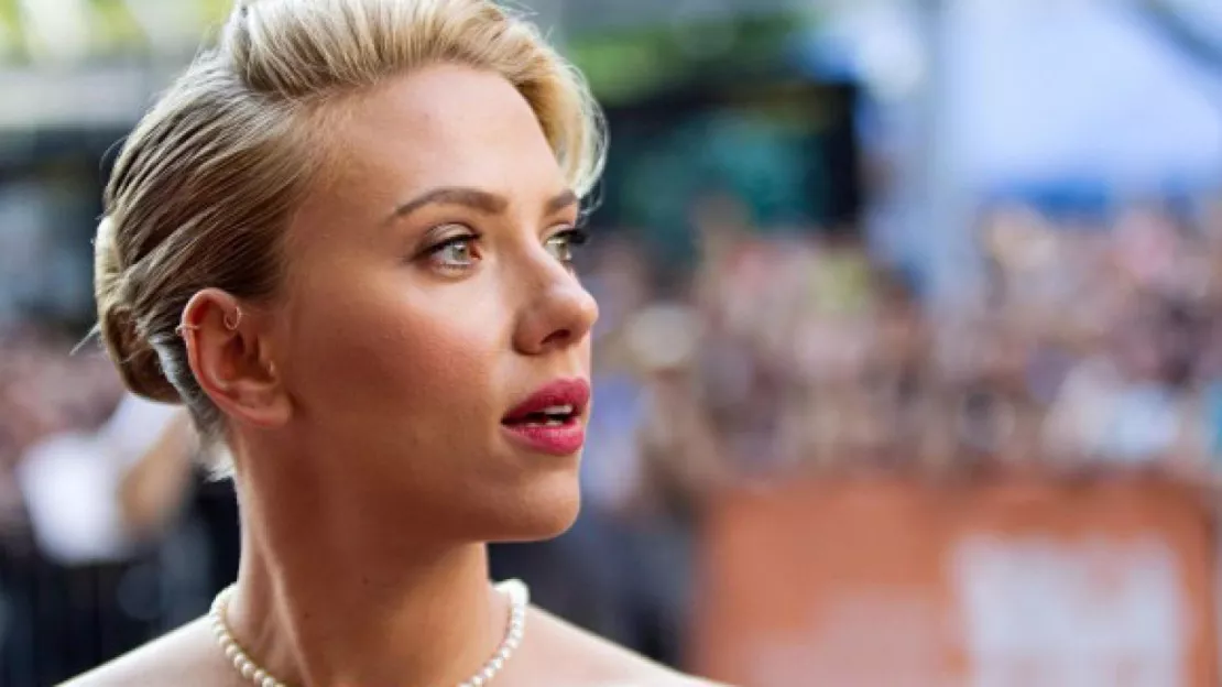 Scarlett Johansson reprend le micro !