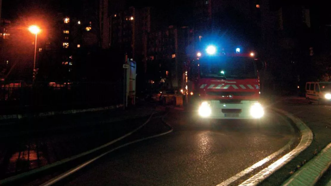 Accident à Saint-Laurent-de-Mure : un jeune de 27 ans perd la vie