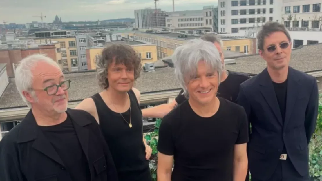 A l'image du Père Noël, Indochine annonce un concert surprise !