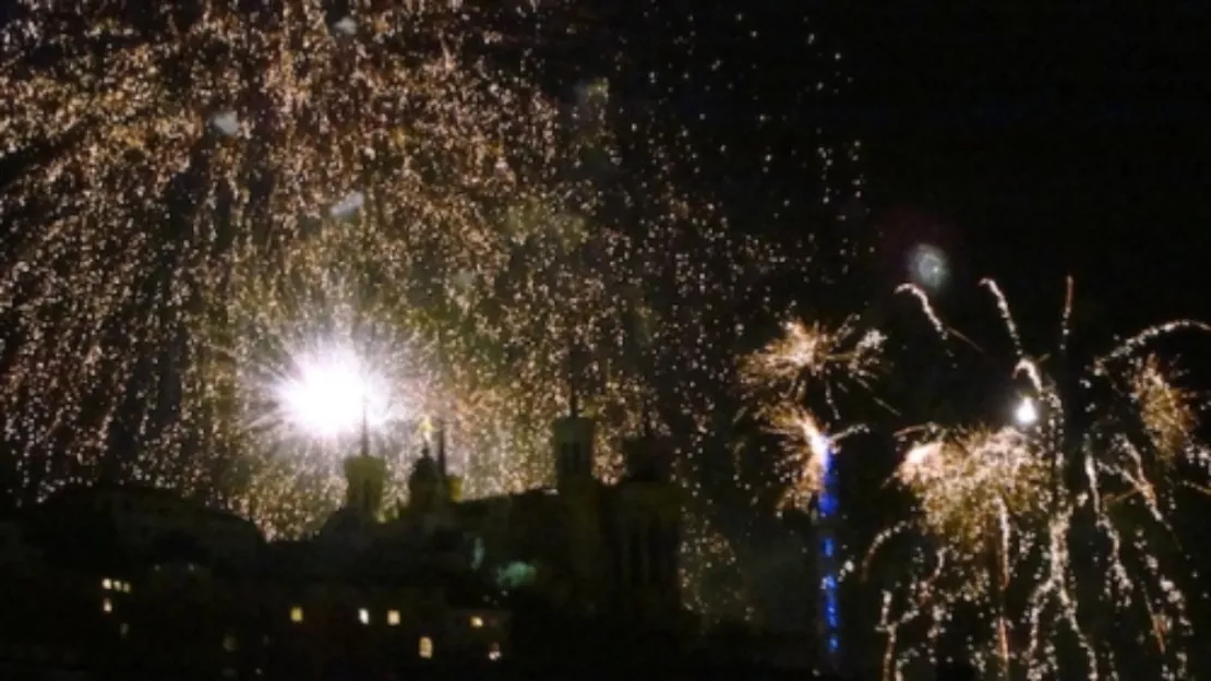 Pas de feu d'artifice le 14 juillet, des coupes pour la culture et les grands évènements : la Ville de Lyon va faire des économies en 2025