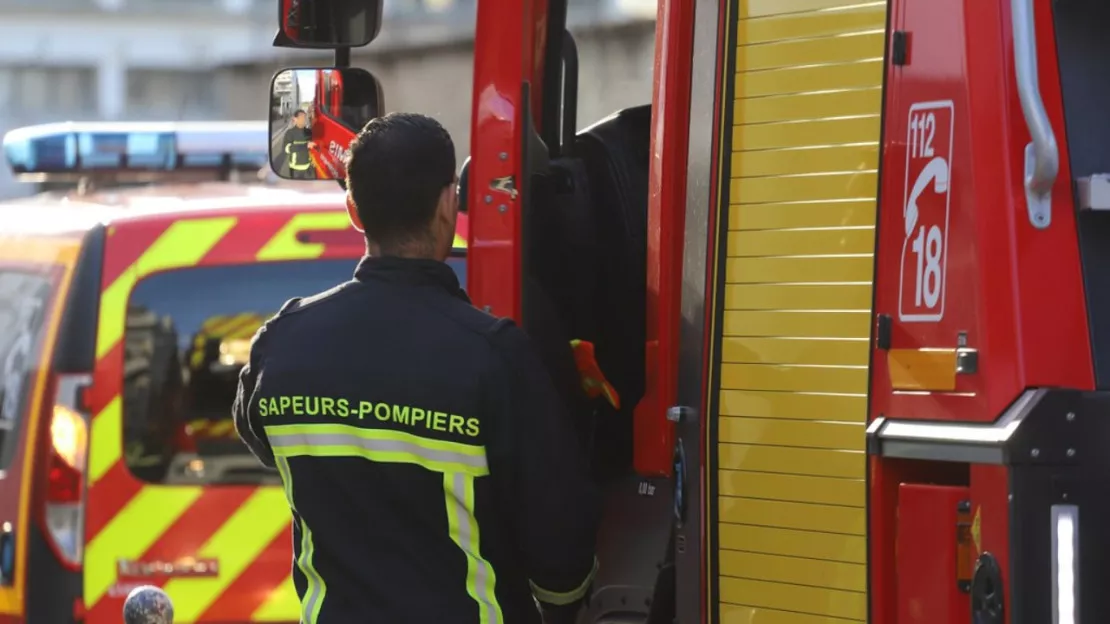 Près de Lyon : une fillette décède après avoir reçu une croix sur la tête