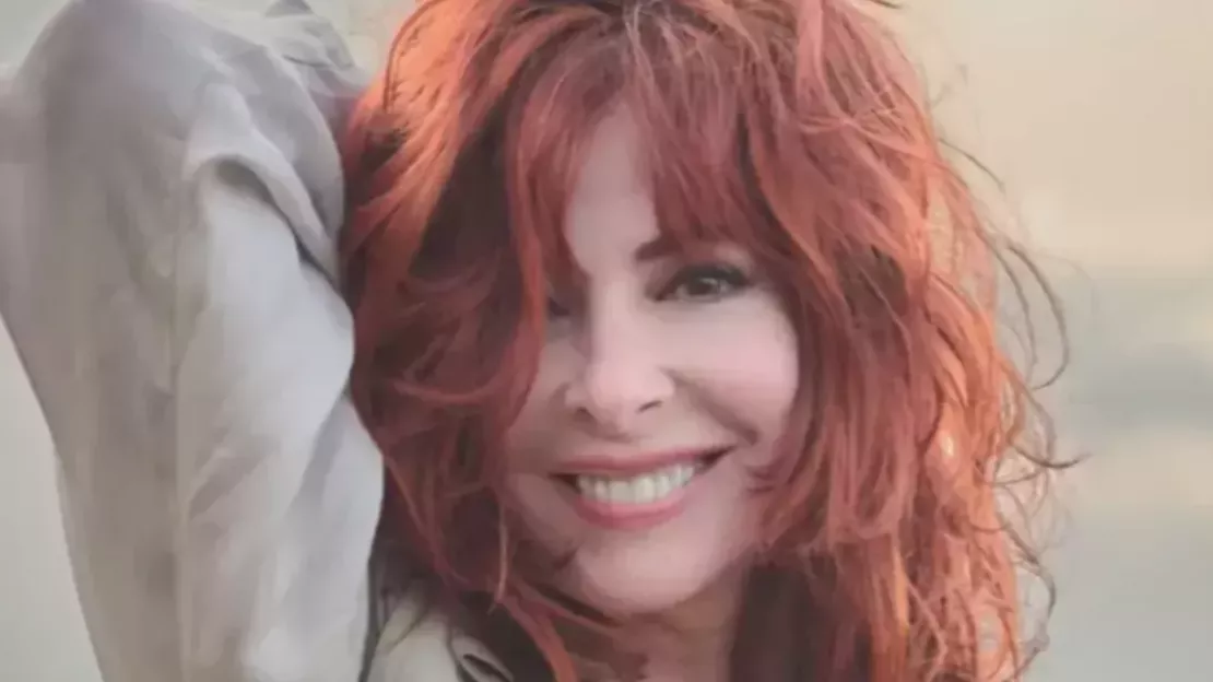 Un retour imminent pour Mylène Farmer ? Les fans en ébullition après les déclarations de son producteur !