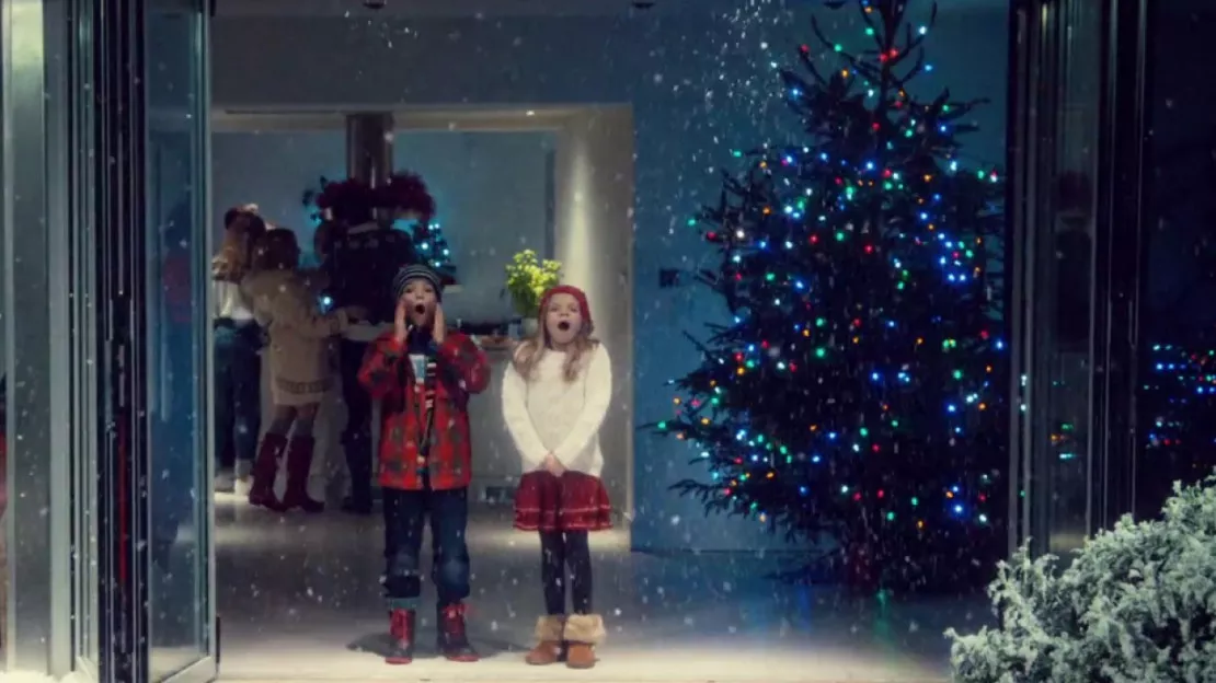 Le clip de Kylie Minogue "Every Day's Like Christmas" !