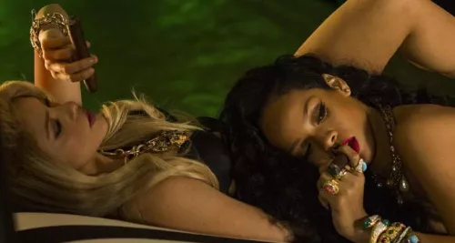 Shakira et Rihanna, le clip dévoilé !